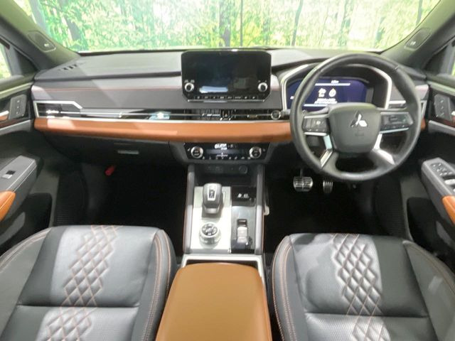 アウトランダーPHEV 2.4 P 4WD