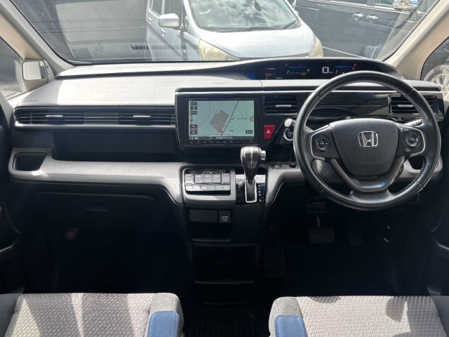 ステップワゴン1.5 スパーダ