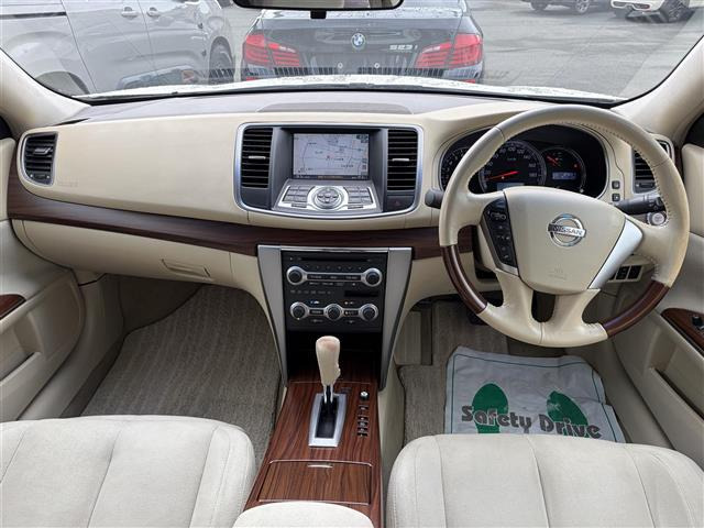 ティアナ2.5 250XV