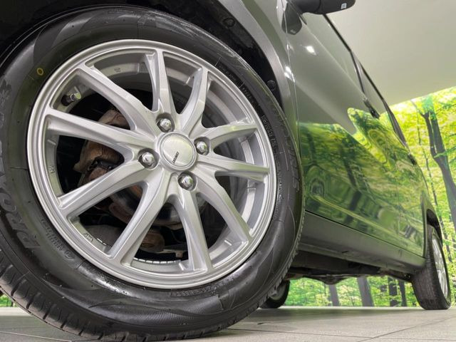 �y15�C���`�A���~�z�C�[���z�O�ςɃ}�b�`�����A���~�z�C�[���𑕒����Ă���܂��B�e��A���~�z�C�[����A�X�^�b�h���X�^�C�����戵�����Ă���܂��B���񂲑��k����������