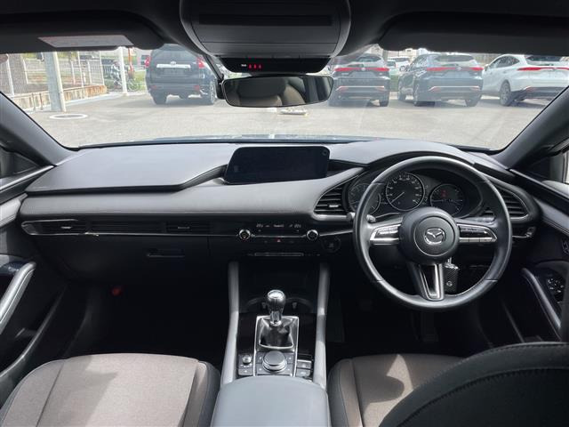 MAZDA3ファストバック1.5 15S ツーリング