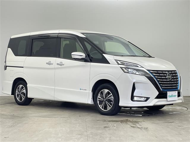 セレナ1.2 e-POWER ハイウェイスターV