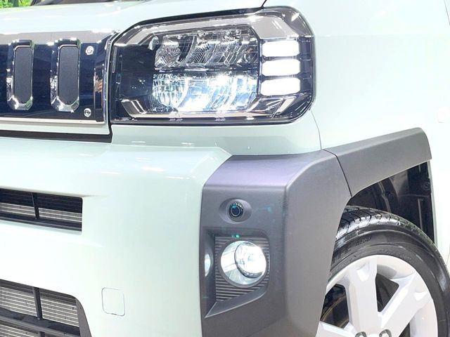 【LEDヘッドライト】悪天候や夜間走行時も良好な視界を確保し安心して運転できる高輝度LEDヘッドライトを装備!点灯速度が早く、消費電力も抑えられています。