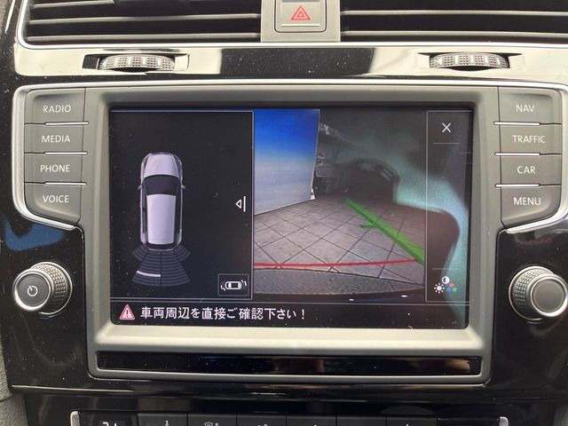 ●バックカメラ:便利な【バックカメラ】で安全確認もできます。駐車が苦手な方にもオススメな便利機能です。