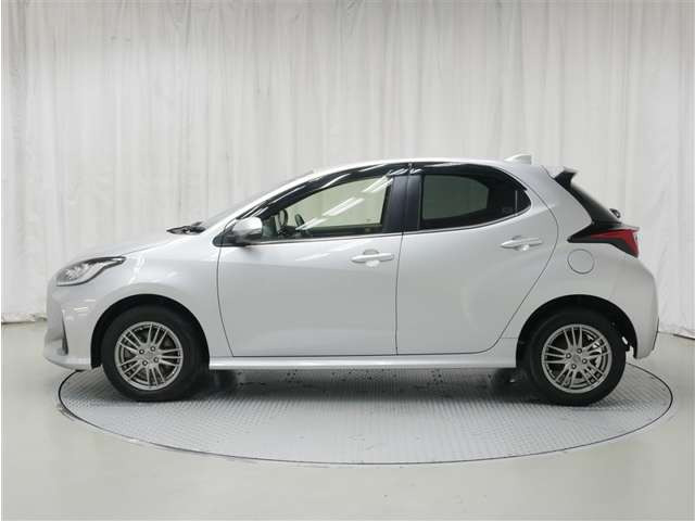 ヤリス1.5 ハイブリッド Z E-Four 4WD