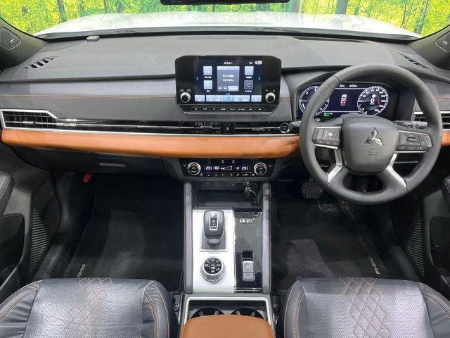 アウトランダーPHEV 2.4 P 4WD
