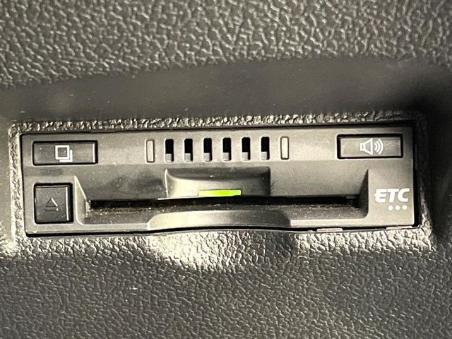 【ETC】高速道路の料金所をストレスなく通過!話題のスポットやサービスエリアに多い「スマートIC」利用時は必須のアイテムです。当店でセットアップを実施、ご納車当日からすぐにご利用いただけます!