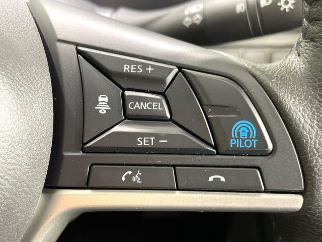 セレナ1.2 e-POWER ハイウェイスターV