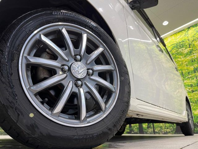 �y����14�C���`�A���~�z�C�[���z�O�ςɃ}�b�`���������A���~�z�C�[���𑕒����Ă���܂��B�e��ЊO�A���~�z�C�[����A�X�^�b�h���X�^�C�����戵�����Ă���܂��B���񂲑��k����������