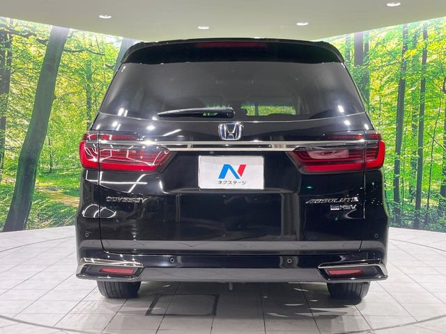 安心の最長10年・走行無制限保証(有償)をご用意。保証内容も充実はもちろん、無料点検&オイル交換や、年中無休の全国・24時間ロードサービスも付帯されておりますのでご安心下さい。