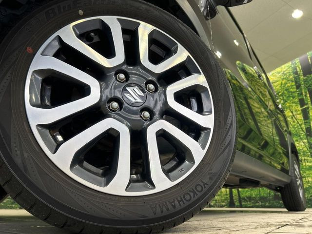 �y����15�C���`�A���~�z�C�[���z�O�ςɃ}�b�`���������A���~�z�C�[���𑕒����Ă���܂��B�e��ЊO�A���~�z�C�[����A�X�^�b�h���X�^�C�����戵�����Ă���܂��B���񂲑��k����������