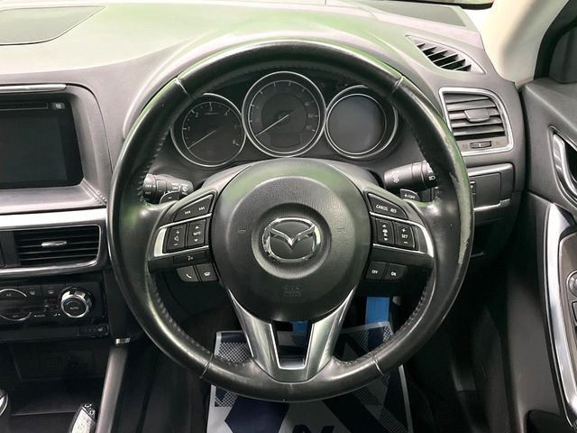 【ステアリングスイッチ】運転中、前方から目線をそらすことなく、オーディオ等の操作が可能な便利機能!安心&快適なドライブを演出してくれます♪