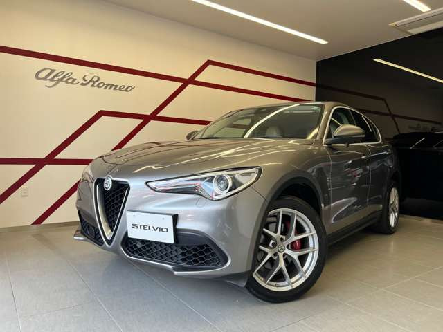 ステルヴィオファースト エディション 4WD