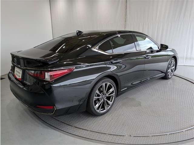 ES300h Fスポーツ