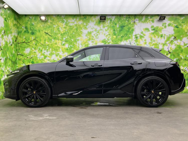 クラウンスポーツ2.5 Z E-Four 4WD