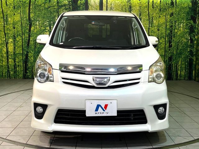 弊社では、全車『修復歴なし』のお車のみ取り扱っております。専任バイヤーによる厳選した仕入れの後、入庫後の車両チェックを行い、ネクステージが認定した高品質な中古車をご提供しております。