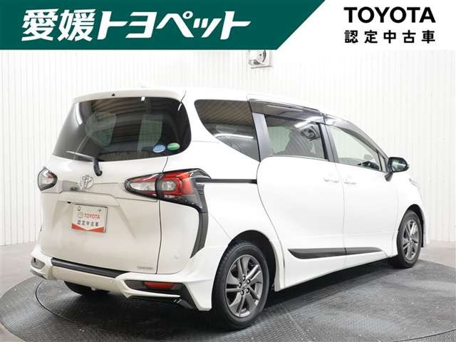シエンタ1.5 ファンベース G クエロ