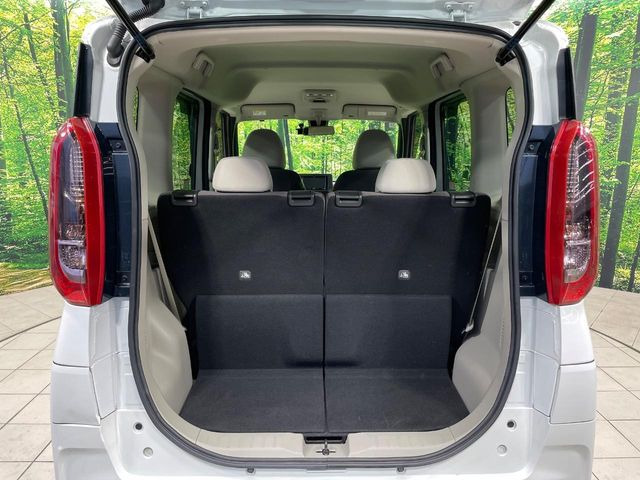 普段のお買い物や通勤、送迎等に十分な荷室スペースを確保しております。セカンドシートを倒すと、大きな荷物の積載も可能です♪