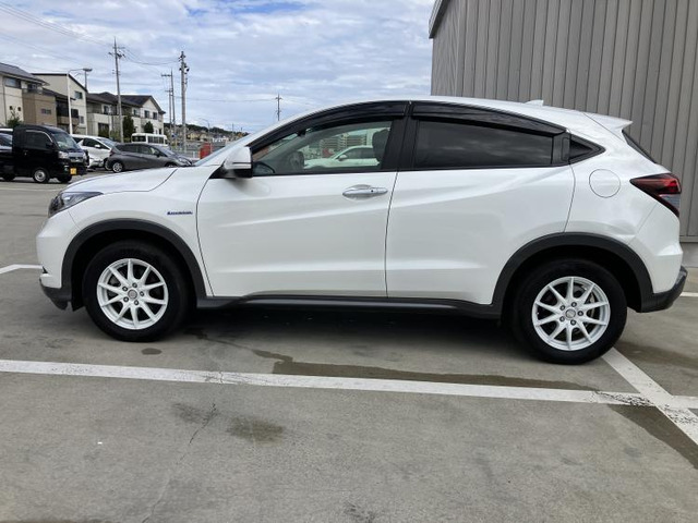 ヴェゼル1.5 ハイブリッド X ホンダセンシング 4WD