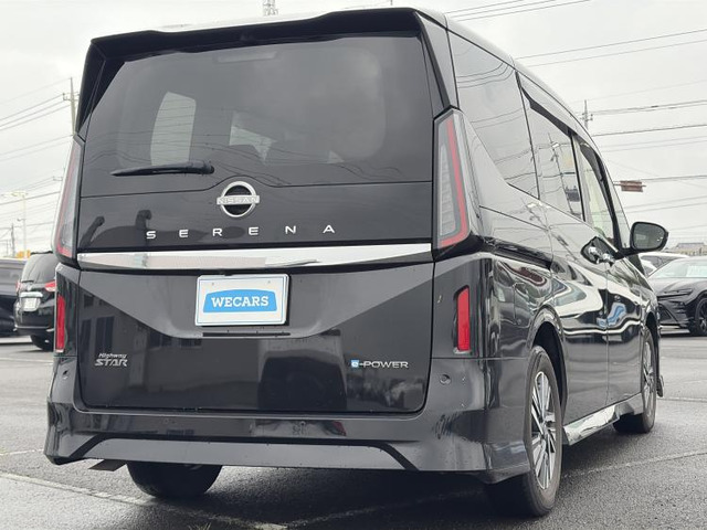 セレナ1.4 e-POWER ハイウェイスターV