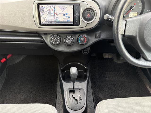 ヴィッツ1.3 F