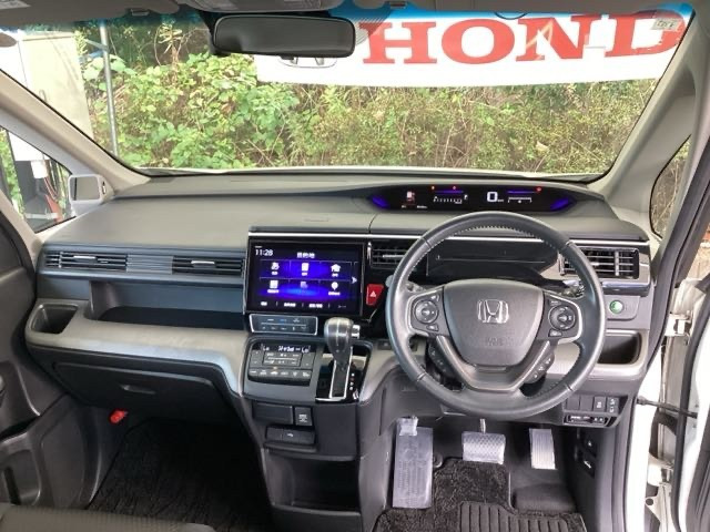 ステップワゴン1.5 スパーダ ホンダ センシング