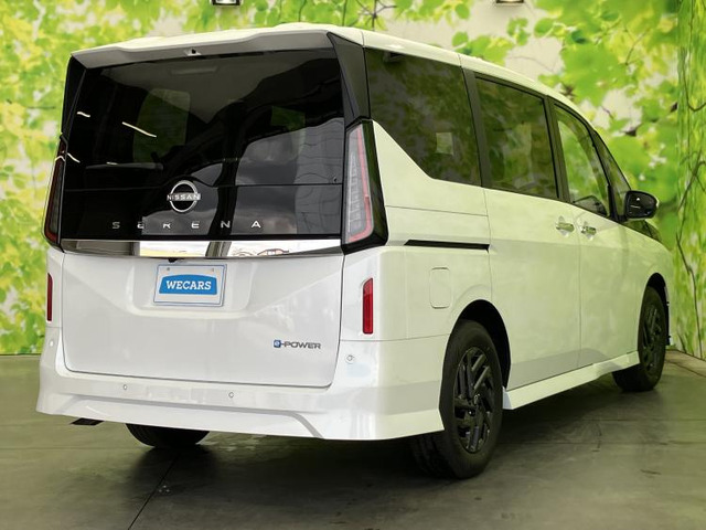 セレナ1.4 e-POWER ハイウェイスターV