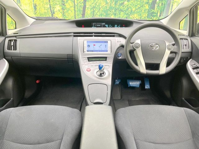 プリウス1.8 L