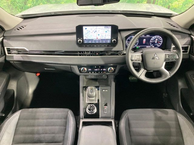 アウトランダーPHEV2.4 G 4WD
