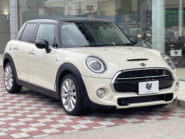 �������x�̃K���X�疌�ŝ����͂������A�㎿�ȃc���E����������B���O����_���J�����؂Ȉ��Ԃ�ی삵�A�F�����E�򉻂�h�~�B�u�e�X�v���b�V���R�[�g�v�A�u�e�v���~�b�T�R�[�g�v���炨�I�т��������܂��B
