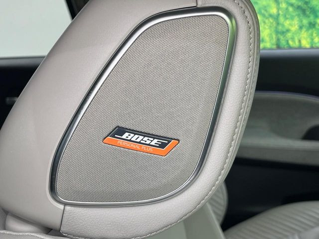 ノートオーラ1.2 G FOUR レザーエディション 4WD