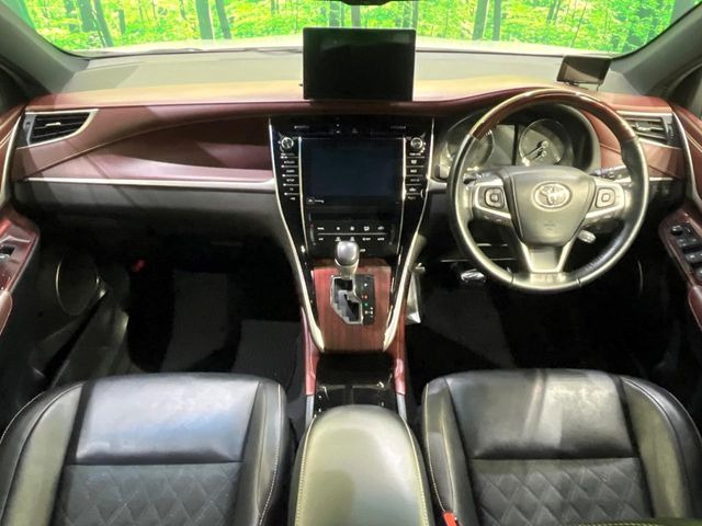 ハリアー2.5 ハイブリッド E-Four プレミアム アドバンスドパッケージ 4WD
