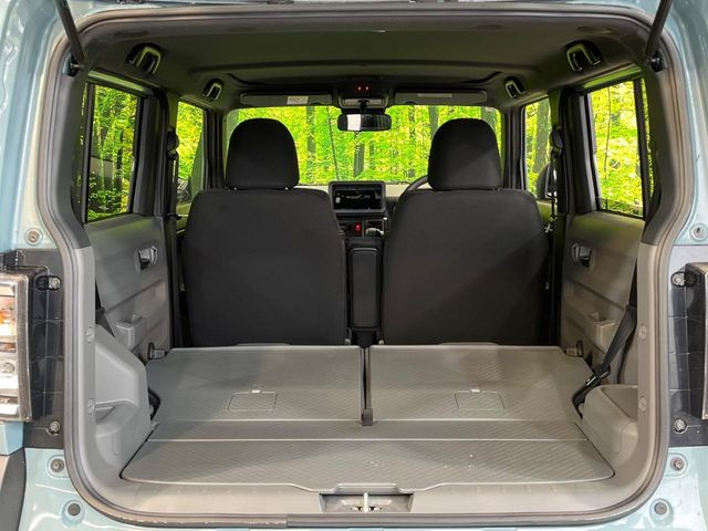 普段のお買い物や通勤、送迎等に十分な荷室スペースを確保しております。セカンドシートを倒すと、大きな荷物の積載も可能です♪
