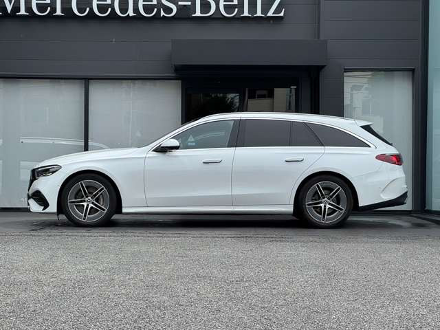 EクラスワゴンE220d アバンギャルド AMGラインパッケージ (ISG)