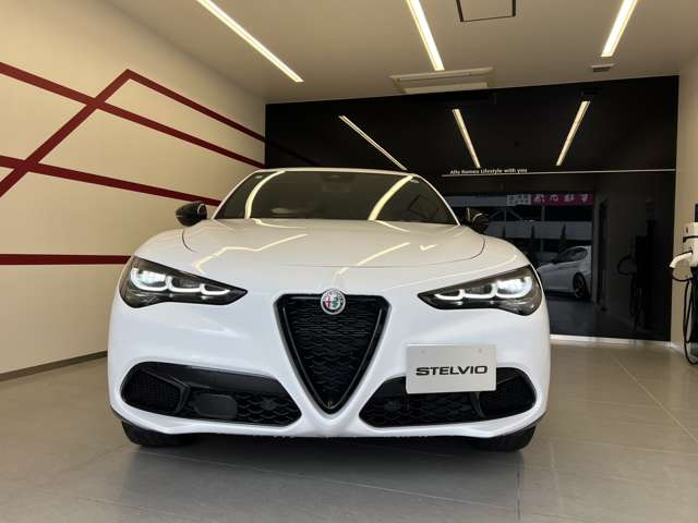 ステルヴィオ2.2 ターボ ディーゼル Q4 ヴェローチェ 4WD