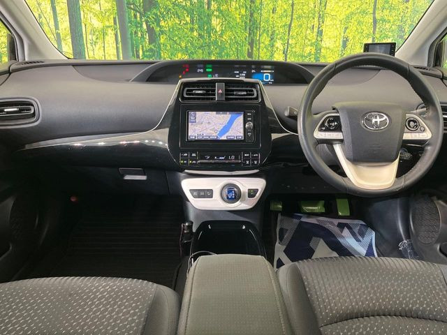 プリウス1.8 S セーフティ プラス