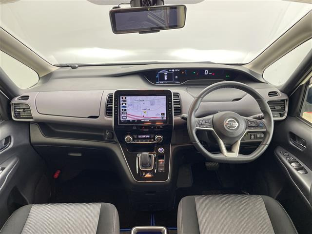 セレナ1.2 e-POWER ハイウェイスターV