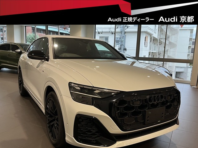 Q855 TFSI クワトロ Sライン 4WD