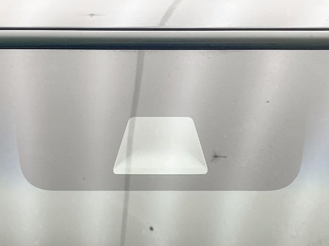 【ホンダセンシング】走行中に前方の車両等を認識し、衝突しそうな時は警報とブレーキで衝突回避と被害軽減をアシスト。より安全にドライブをお楽しみいただけます。