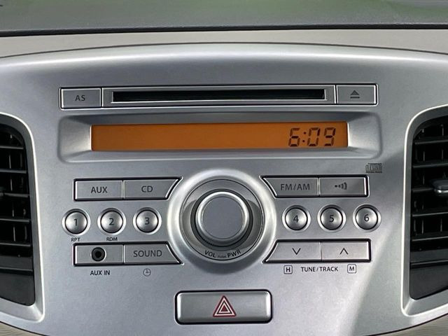 お好きな音楽を車内でお楽しみいただけます♪スピーカー交換・ウーハー追加などの音質向上や、最新ナビ・後席モニター等の取り付けも是非ご相談ください!