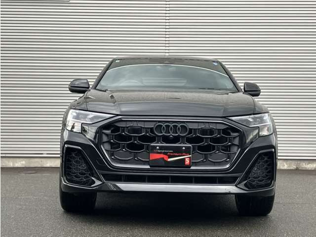 Q855 TFSI クワトロ Sライン 4WD