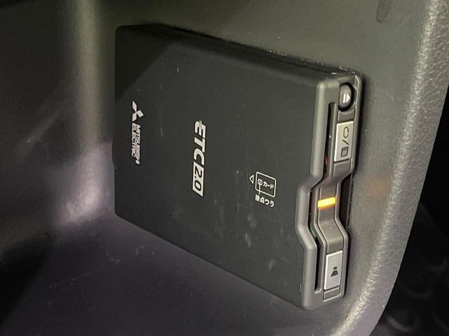 【ETC】高速道路の料金所をストレスなく通過!話題のスポットやサービスエリアに多い「スマートIC」利用時は必須のアイテムです。当店でセットアップを実施、ご納車当日からすぐにご利用いただけます!