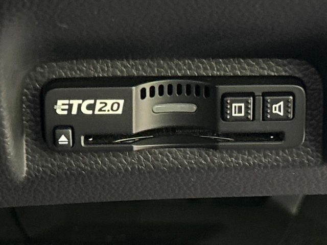 【ETC】高速道路の料金所をストレスなく通過!話題のスポットやサービスエリアに多い「スマートIC」利用時は必須のアイテムです。当店でセットアップを実施、ご納車当日からすぐにご利用いただけます!