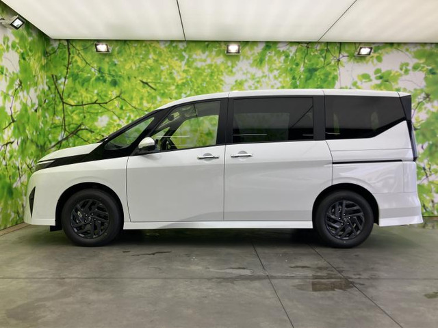 セレナ1.4 e-POWER ハイウェイスターV