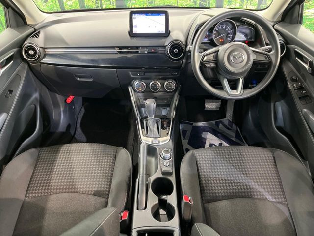 デミオ1.3 13S