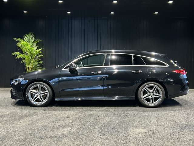 CLAシューティングブレークCLA200d AMGライン