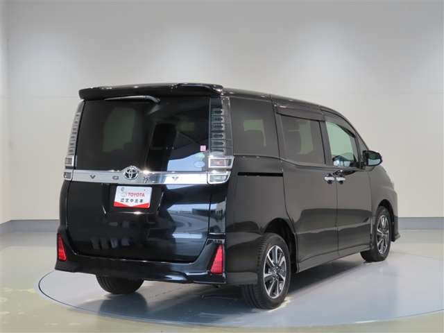 ヴォクシー2.0 ZS 煌 4WD