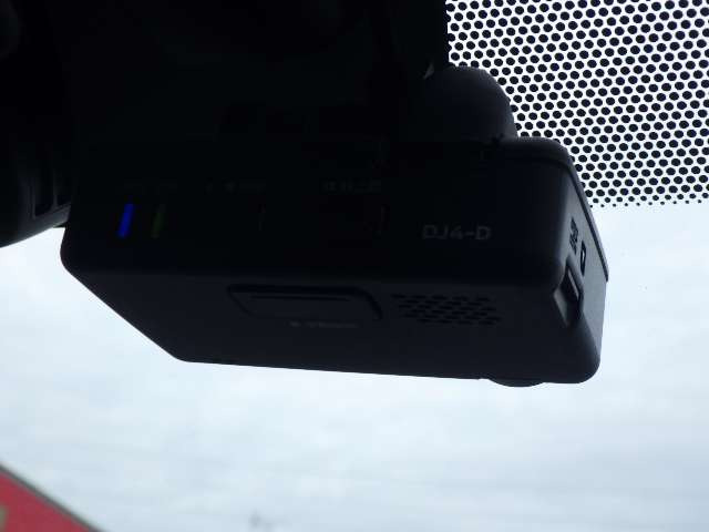 ノート1.2 e-POWER X FOUR 4WD