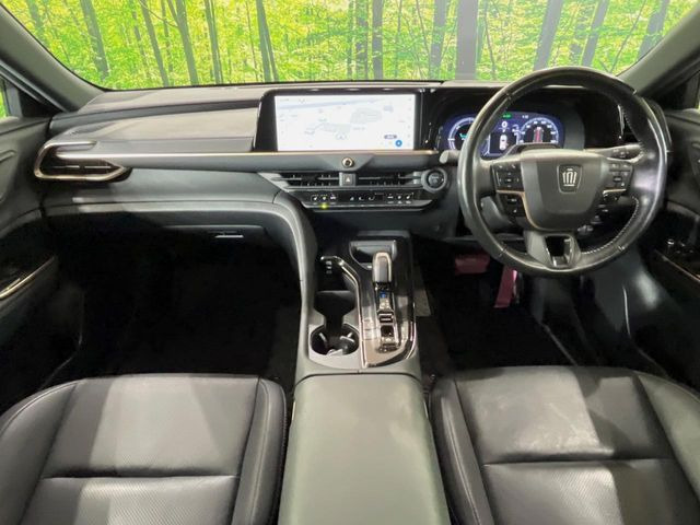 クラウンスポーツ2.5 Z E-Four 4WD