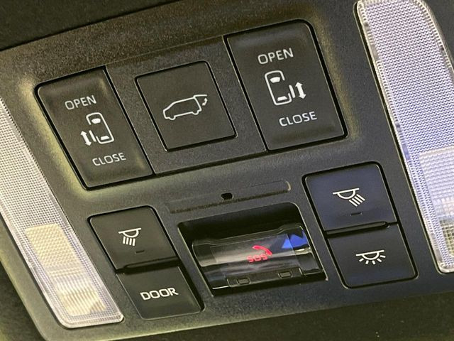 ヴォクシー1.8 ハイブリッド S-Z